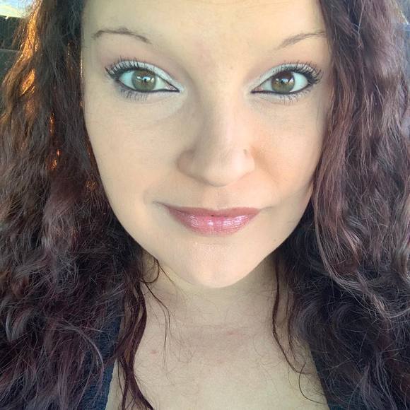 Meet your Posher, Brittney - Picture 1 of 1